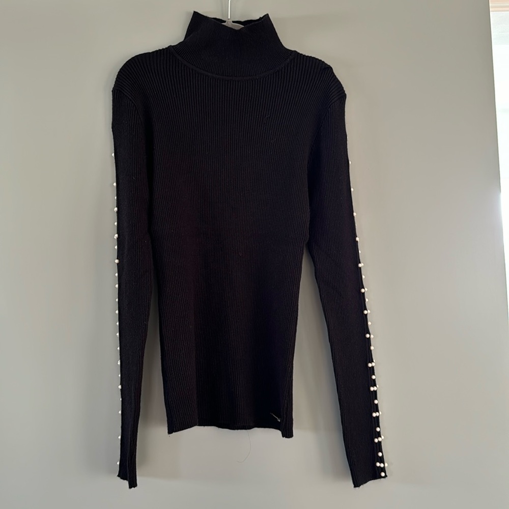 NWT Tahari Pearl Accent Black Mockneck